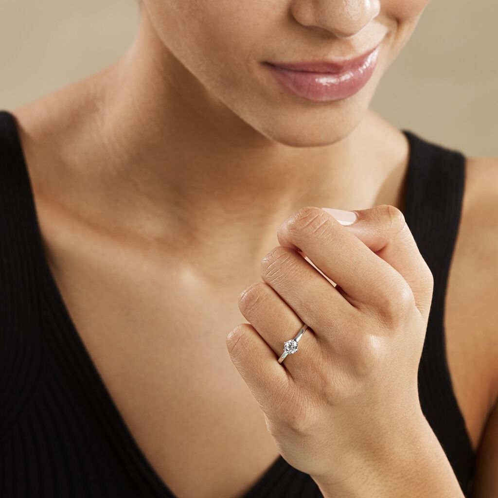 Bague Solitaire Natalia Or Blanc Diamant Synthetique - Bagues solitaires Femme | Histoire d’Or